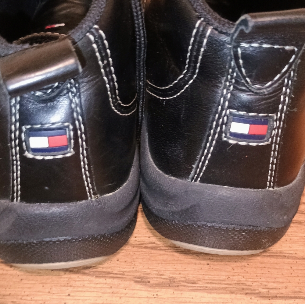 Tommy Hilfiger Women's 8.5 Lace Up Ankle Biker Boots. - Picture 4 of 5